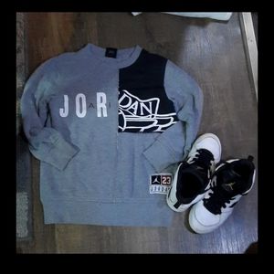 **Excellent condition** Jordan Flight Club 91 sneakers and sweatshirt